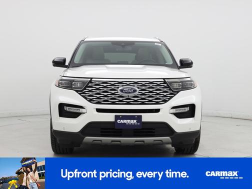 White 2020 Ford Explorer Platinum