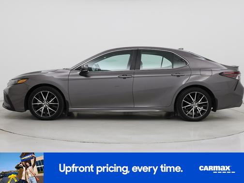 2024 Toyota Camry Hybrid SE