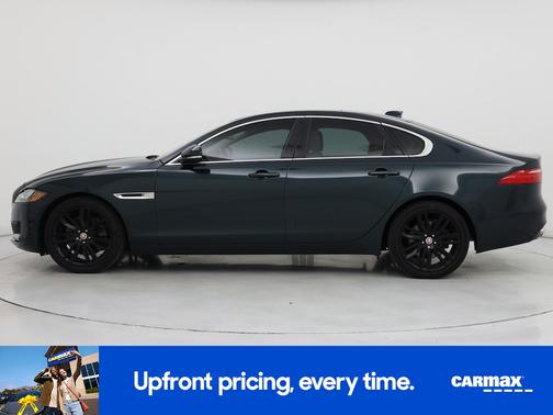 2017 Jaguar XF Prestige