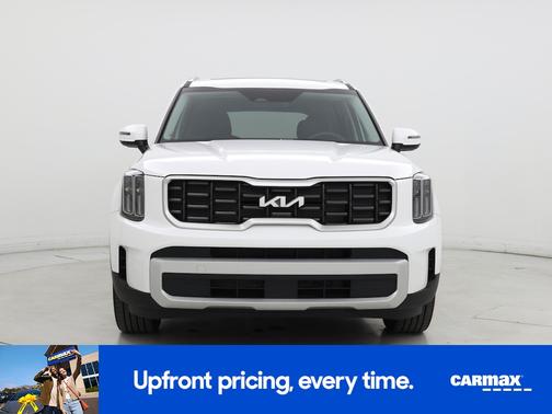 White 2024 Kia Telluride S
