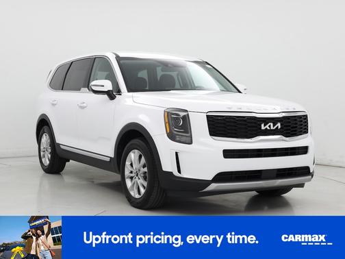 White 2022 Kia Telluride LX