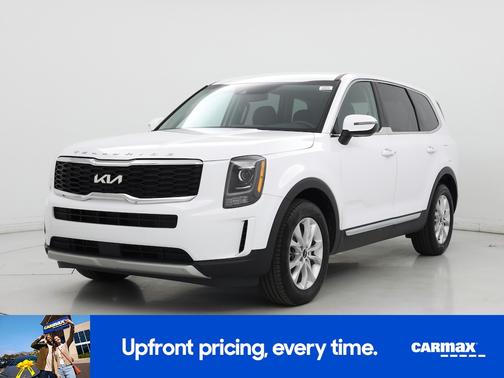 White 2022 Kia Telluride LX