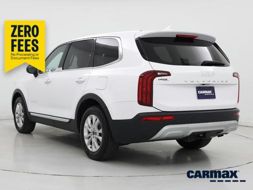 White 2022 Kia Telluride LX