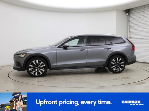 Gray 2021 Volvo V60 Cross Country T5