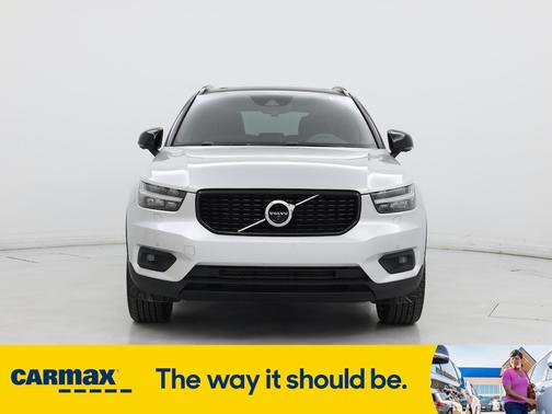 2019 Volvo XC40 T5 R-Design