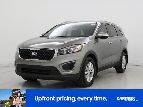 Gray 2017 Kia Sorento LX