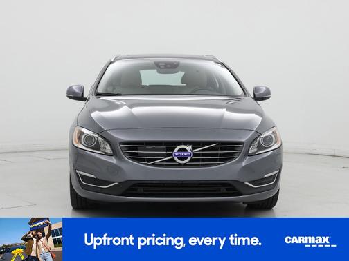 Gray 2017 Volvo V60 T5 Platinum