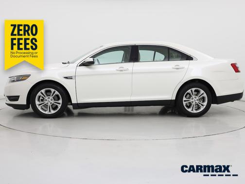 White 2019 Ford Taurus SEL
