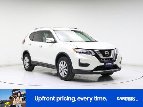 White 2017 Nissan Rogue SV