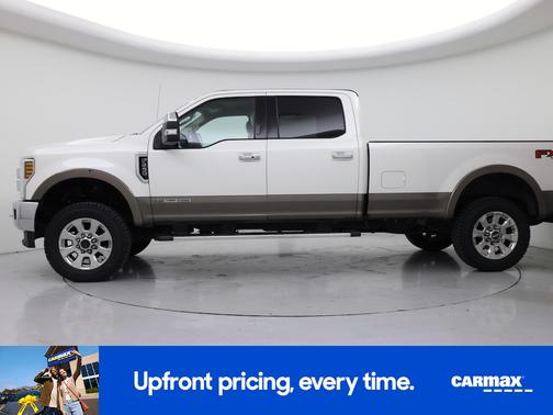 White 2019 Ford F-250 Lariat
