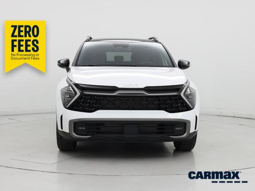 White 2024 Kia Sportage X-Pro