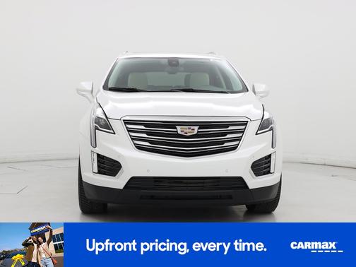 White 2019 Cadillac XT5 Luxury