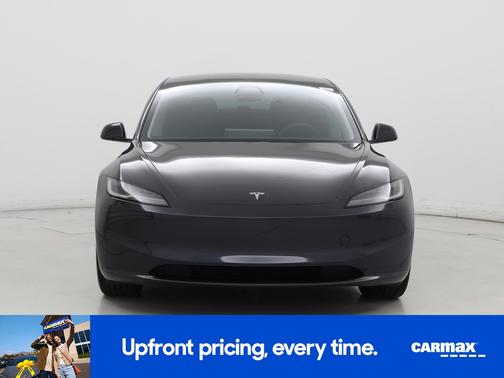 Gray 2024 Tesla Model 3 Long Range