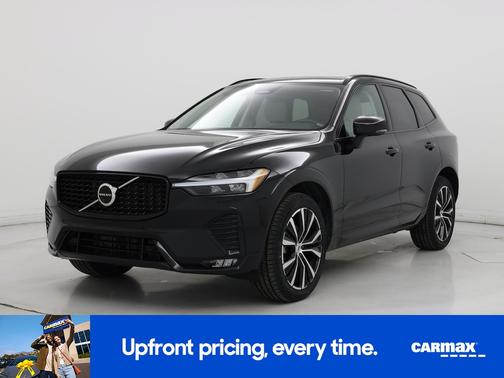 2023 Volvo XC60 B5 Plus Dark Theme