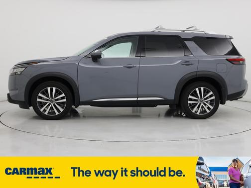 2022 Nissan Pathfinder Platinum