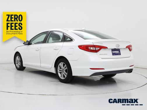 White 2016 Hyundai SONATA SE