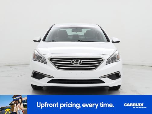 White 2016 Hyundai SONATA SE