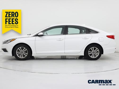 White 2016 Hyundai SONATA SE