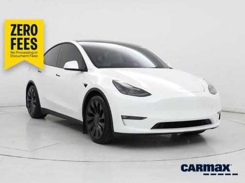 White 2025 Tesla Model Y Performance
