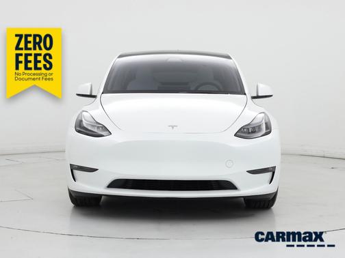 White 2025 Tesla Model Y Performance