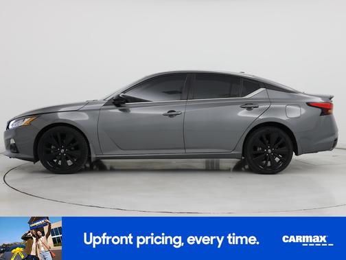 2022 Nissan Altima SR