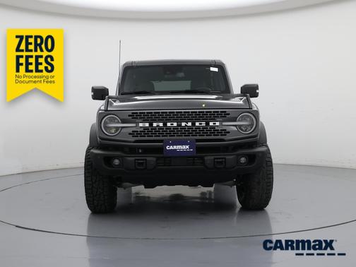 Gray 2023 Ford Bronco Badlands