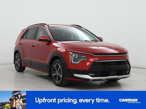 Red 2024 Kia Niro SX