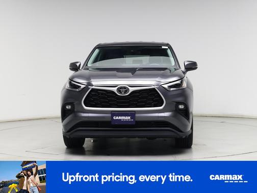 Gray 2021 Toyota Highlander LE