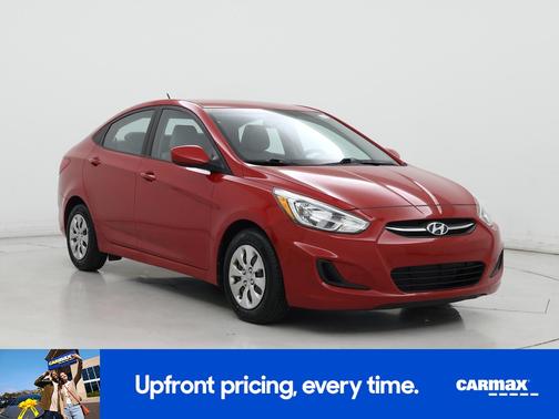 Red 2016 Hyundai Accent SE