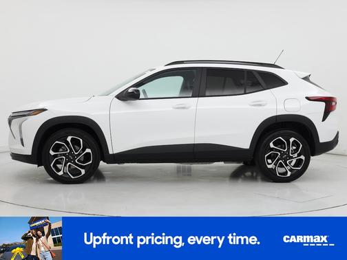 White 2025 Chevrolet Trax 2RS