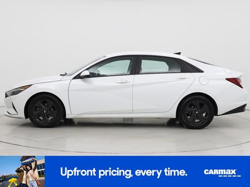 White 2021 Hyundai ELANTRA SEL