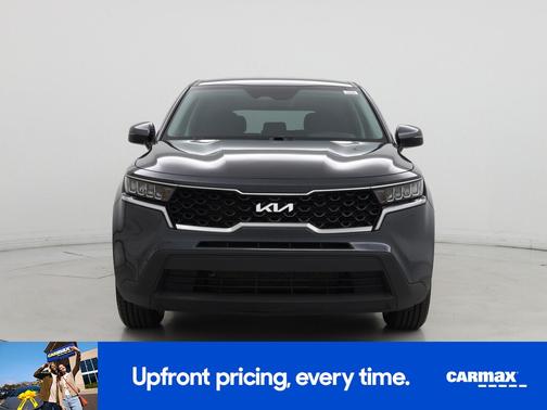 Gray 2023 Kia Sorento LX