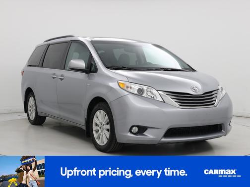2017 Toyota Sienna XLE