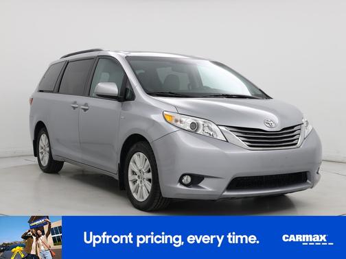 2017 Toyota Sienna XLE