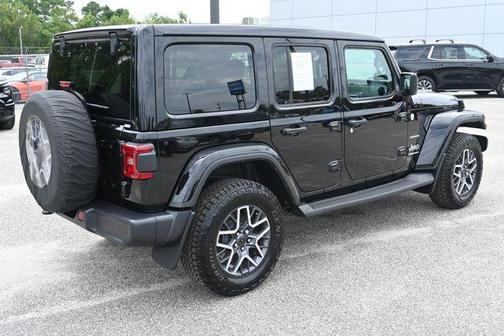 2024 Jeep Wrangler 4-Door Sahara 4x4