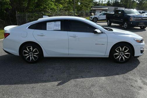 2022 Chevrolet Malibu FWD RS