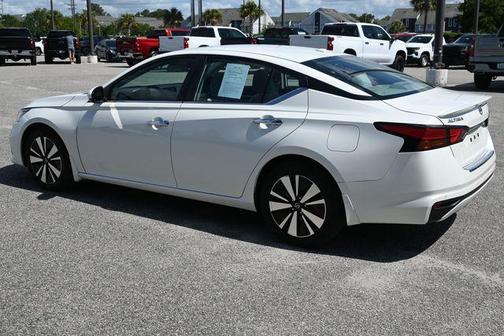 2022 Nissan Altima 2.5 SV