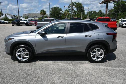 2024 Chevrolet Trax LS