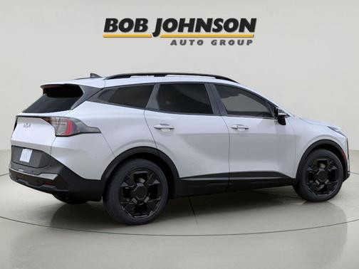 Glacial White Pearl 2026 Kia Sportage X-Line