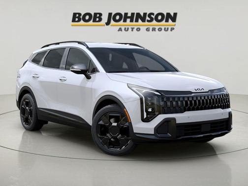 Glacial White Pearl 2026 Kia Sportage X-Line
