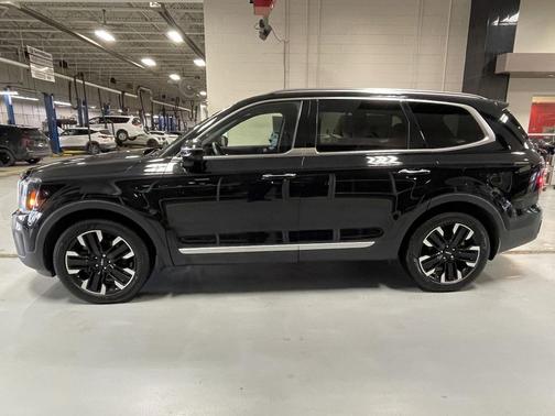 2023 Kia Telluride SX