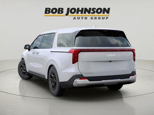 Snow White Pearl 2026 Kia Carnival LX