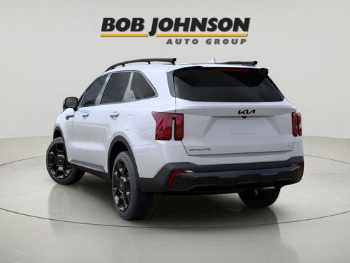 Glacial White Pearl 2026 Kia Sorento SX