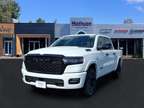 Bright White Clearcoat 2026 RAM 1500 Big Horn/Lone Star