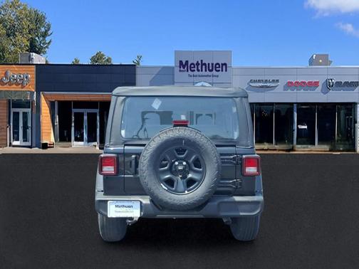 Black Clearcoat 2026 Jeep Wrangler Sport