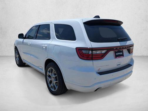 White Knuckle Clearcoat 2026 Dodge Durango GT HEMI V8