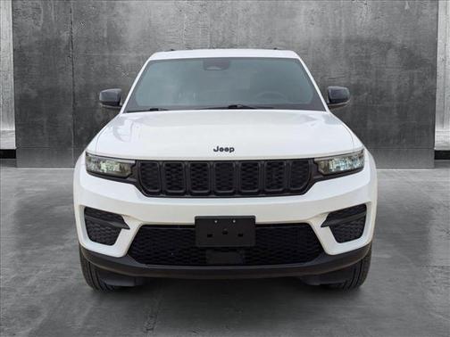 2024 Jeep Grand Cherokee Laredo