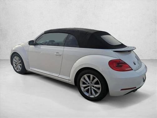 2013 Volkswagen Beetle 2.0L TDI