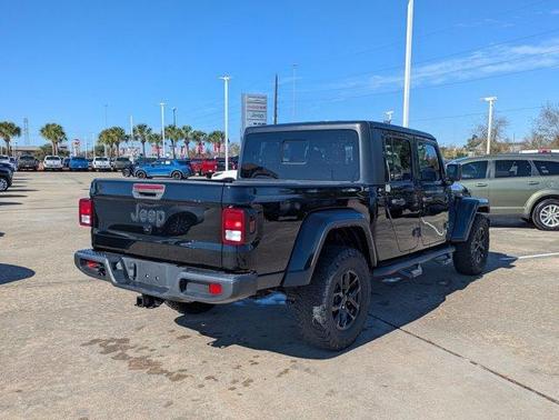 2022 Jeep Gladiator Sport