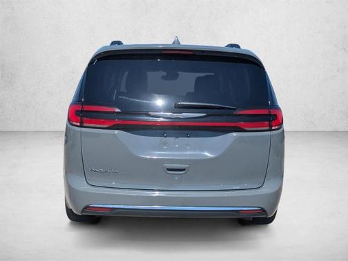Ceramic Gray Clearcoat 2022 Chrysler Pacifica Touring-L